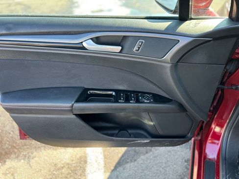 Used 2014 Ford Fusion SE w/ Equipment Group 501A image 19