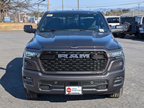 New 2026 RAM 1500 4x4 Crew Cab image 2