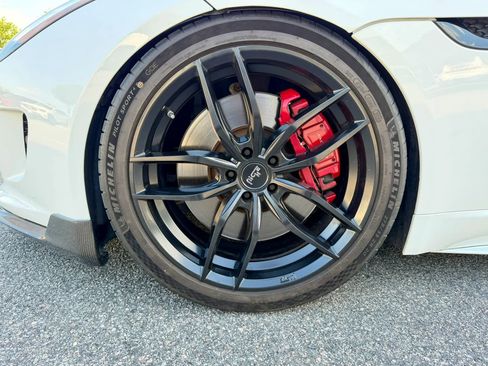 Used 2017 Jaguar F-TYPE R AWD/4WD image 19