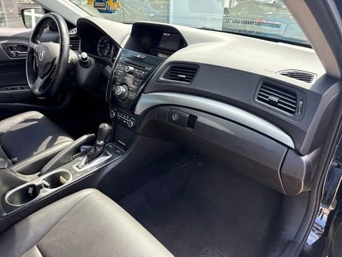 Used 2018 Acura ILX FWD image 27