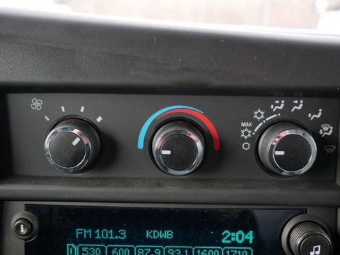 New 2025 Chevrolet Express 4500 Extended RWD image 9
