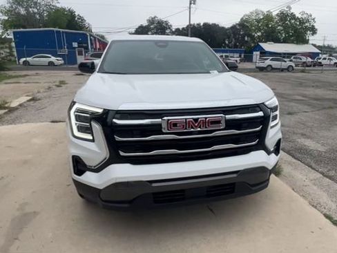 Used 2026 GMC Terrain Elevation FWD image 3
