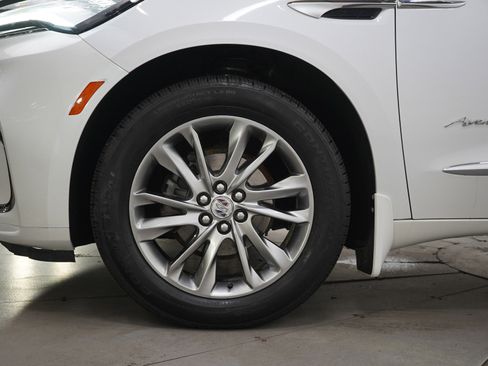Used 2023 Buick Enclave Avenir w/ Avenir Technology Package AWD/4WD image 30