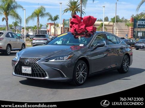 Used 2025 Lexus ES 350 w/ Premium Package FWD image 1