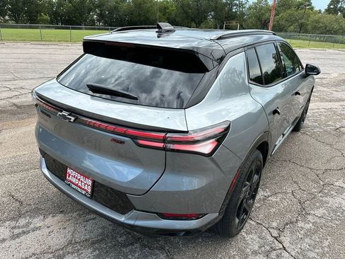 New 2025 Chevrolet Equinox EV RS w/ Convenience Package II FWD image 12