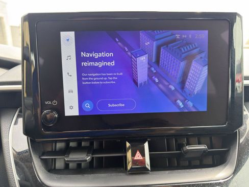 Used 2025 Toyota Corolla LE FWD image 31