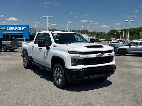 New 2026 Chevrolet Silverado 2500 Custom w/ Custom Value Package AWD/4WD image 2