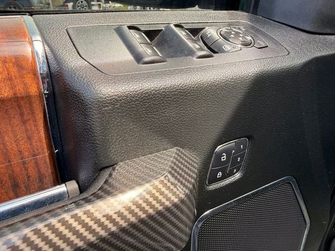 Used 2015 Ford F150 Platinum w/ Equipment Group 701A Luxury image 26