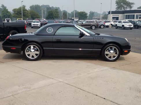 Used 2002 Ford Thunderbird RWD image 10