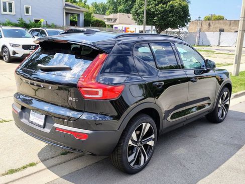New 2026 Volvo XC40 B5 Ultra w/ Protection Package Premier AWD/4WD image 9
