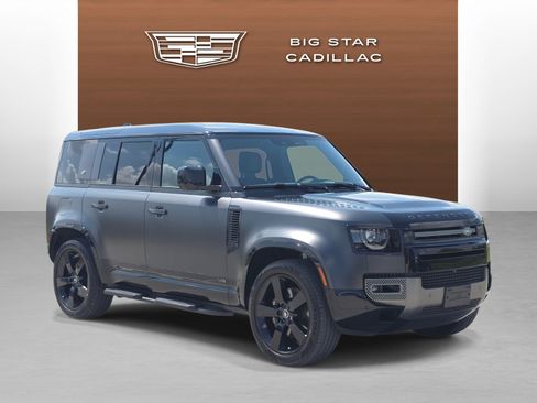 Used 2023 Land Rover Defender 110 V8 AWD/4WD image 7