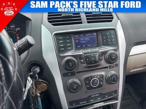 Used 2011 Ford Explorer XLT image 7