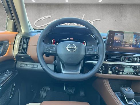 New 2026 Nissan Pathfinder Platinum FWD image 22