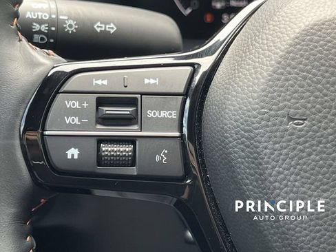 Used 2025 Honda HR-V Sport image 19