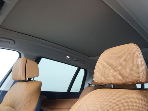 New 2026 BMW X7 xDrive40i w/ Premium Package AWD/4WD image 12