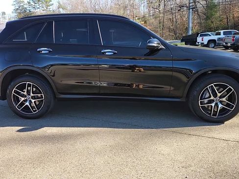 Used 2019 Mercedes-Benz GLC 300 image 18