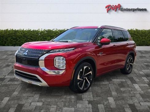 Used 2023 Mitsubishi Outlander SEL AWD/4WD image 5