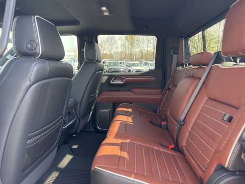 New 2026 GMC Sierra 2500 Denali Ultimate AWD/4WD image 13