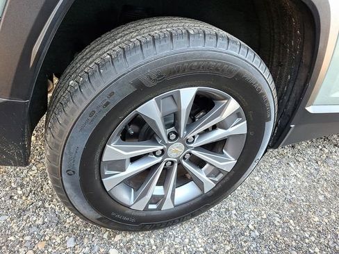 Certified 2025 Chevrolet Equinox LT w/ Safety and Technology Package AWD/4WD image 7