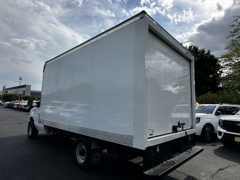Used 2024 Ford E-350 and Econoline 350 Super Duty w/ Power Windows & Locks Group RWD image 7