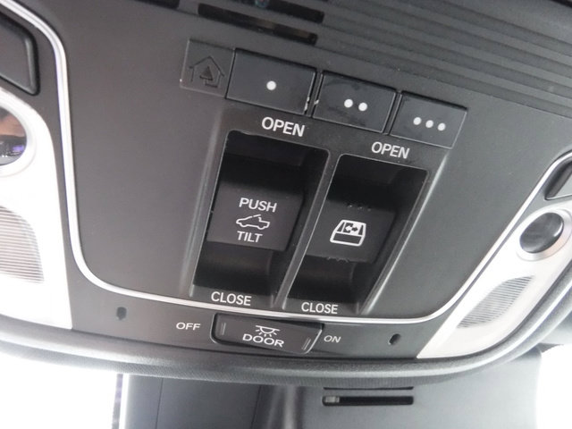 Used 2017 Honda Ridgeline Black Edition image 39