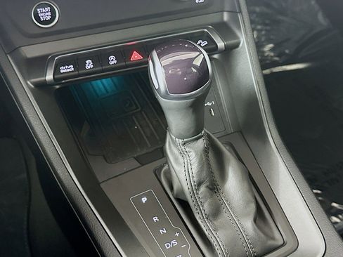 Used 2024 Audi Q3 2.0T Premium Plus image 7