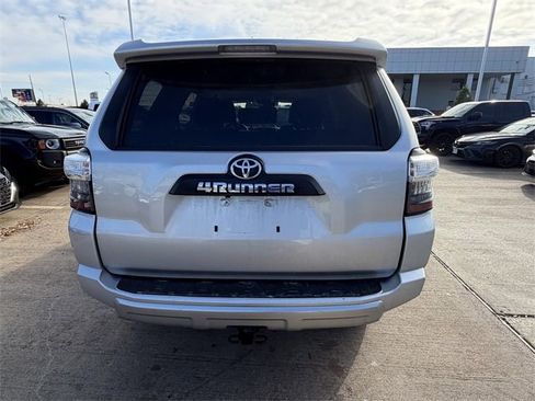 Used 2024 Toyota 4Runner TRD Off-Road image 6