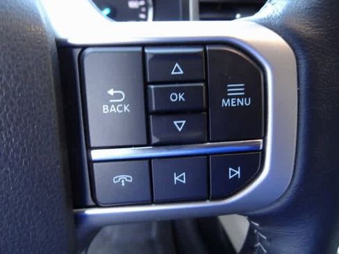Used 2023 Ford Expedition XLT image 24