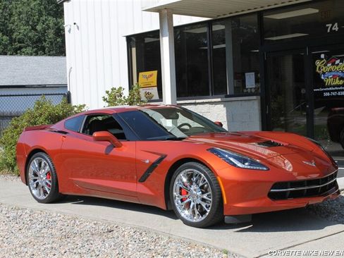 Used 2015 Chevrolet Corvette Stingray Coupe w/ 3LT Preferred Equipment Group RWD image 16