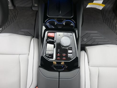 New 2027 BMW M5 Touring AWD/4WD image 12