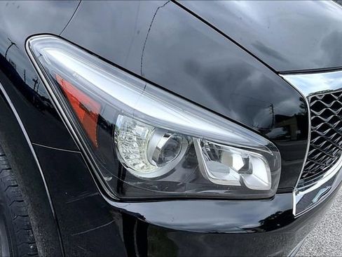 Used 2017 INFINITI QX80 2WD image 32
