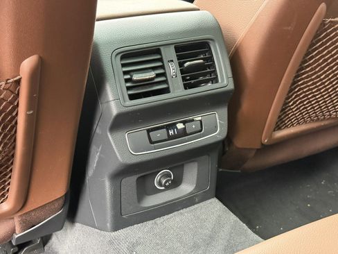 Used 2020 Audi Q5 2.0T Premium w/ Convenience Package AWD/4WD image 24