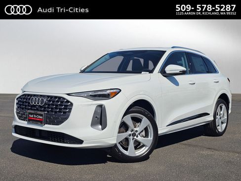 New 2025 Audi Q5 Premium Plus image 1