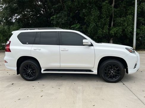 Certified 2022 Lexus GX 460 image 8