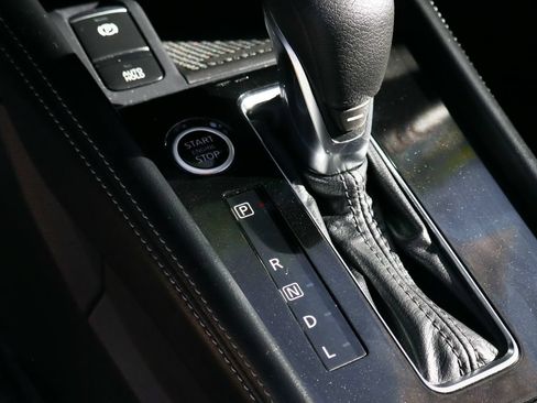 Used 2023 Nissan Kicks SR w/ SR Premium Package FWD image 33