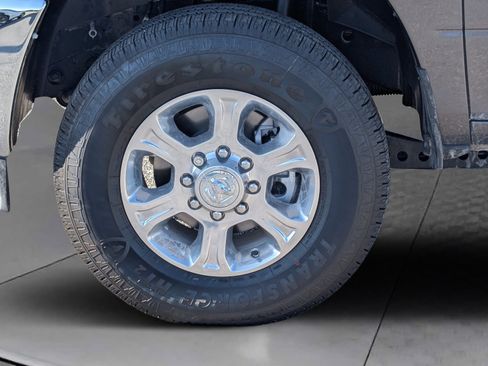 New 2025 RAM 2500 Big Horn AWD/4WD image 9