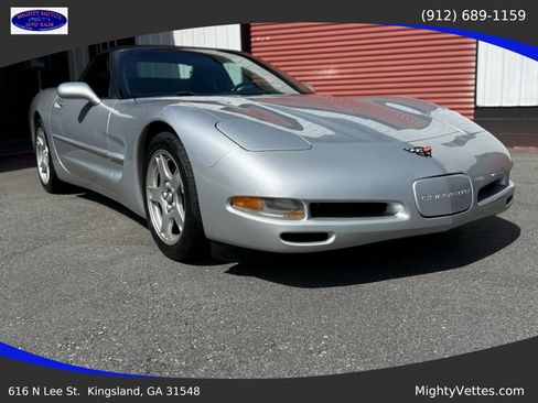 Used 1998 Chevrolet Corvette Convertible w/ Memory Pkg RWD image 1