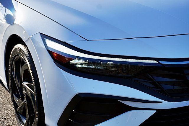 Certified 2026 Hyundai Elantra Sport FWD image 12