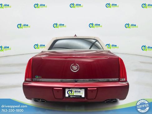 Used 2009 Cadillac DTS Base w/ Trunk Convenience Package image 7