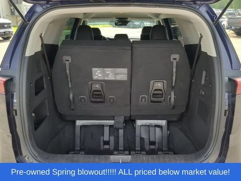 Used 2022 Kia Carnival LX FWD image 39