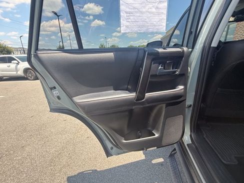 Used 2023 Toyota 4Runner TRD Off-Road Premium w/ Moonroof Package AWD/4WD image 14