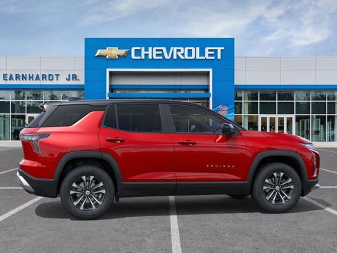 New 2026 Chevrolet Equinox LT w/ Safety and Technology Package FWD image 7