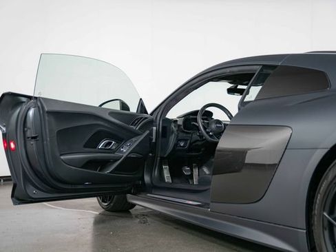Used 2017 Audi R8 V10 plus AWD/4WD image 14