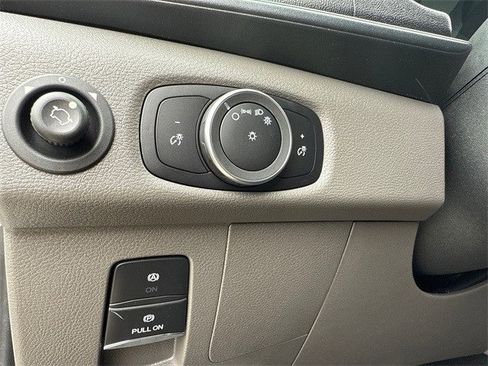 New 2025 Ford Transit 250 Low Roof image 22