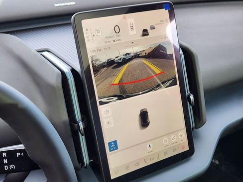 New 2026 Volvo EX30 Plus w/ Climate Package image 8