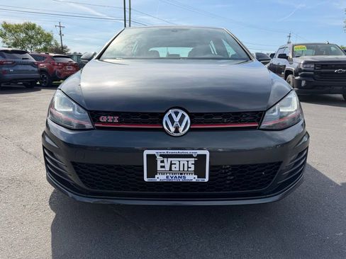 Used 2017 Volkswagen GTI SE FWD image 2