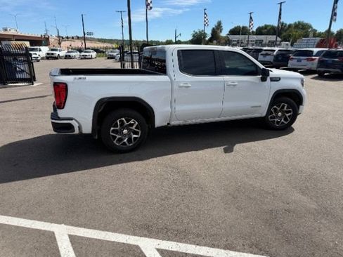 Used 2021 GMC Sierra 1500 Elevation w/ Preferred Package AWD/4WD image 16