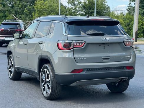 Used 2022 Jeep Compass Limited AWD/4WD image 9