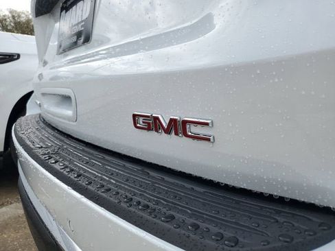 New 2026 GMC Yukon XL Denali w/ Sun & Power Step Package AWD/4WD image 7