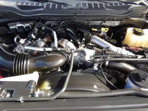 Used 2019 Ford F250 Platinum w/ Platinum Ultimate Package image 11